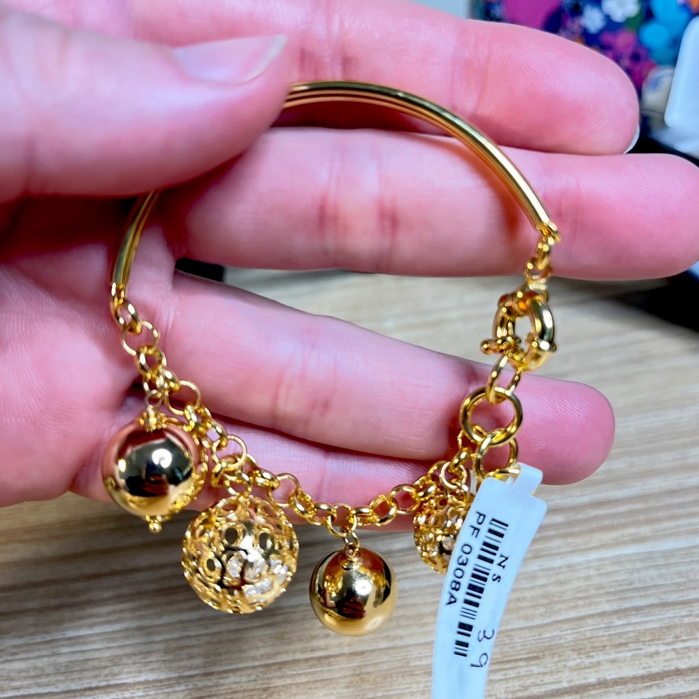 18 gold plated polka dot bracelet
